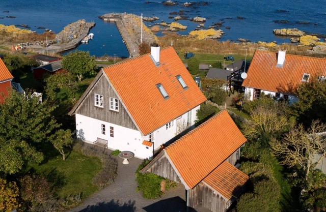 Luxury holiday home with sea view