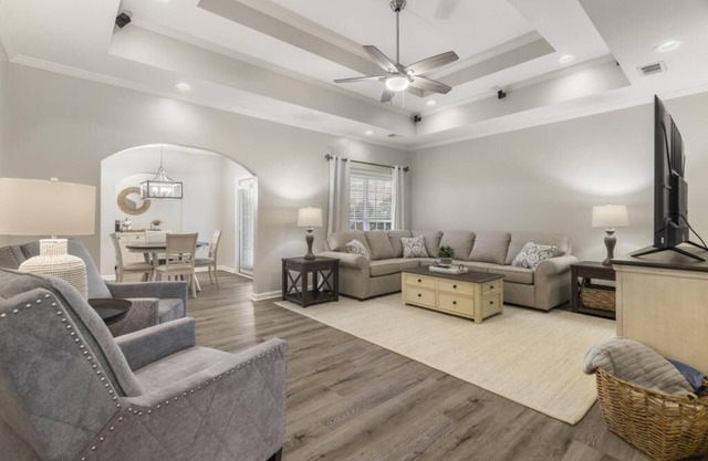 Luxury home perfect for Auburn game day, golf or pickle-ball weekends!