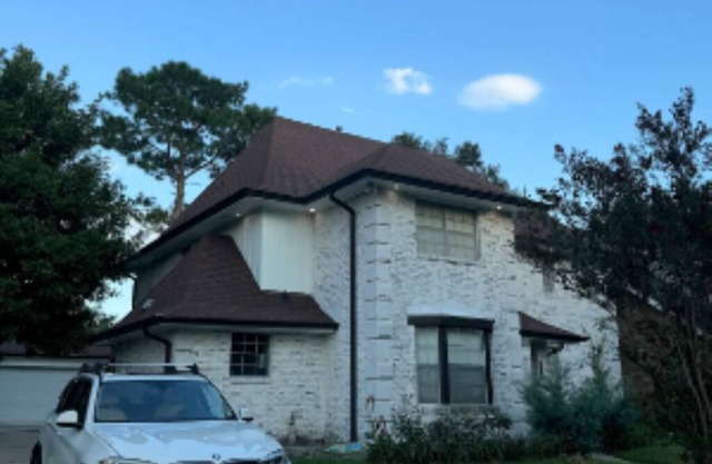 Luxury Home, Seven minutes from the airport!