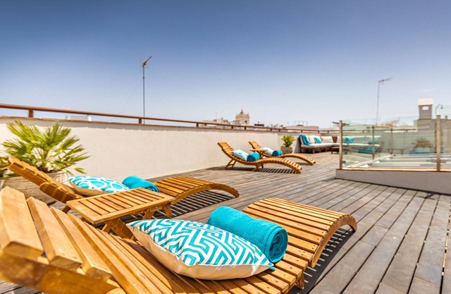 Luxury house in the old town with pool and close to the beach