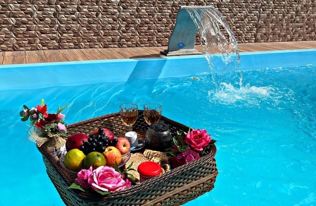 Luxury house with private pool 2 minutes from the beach.