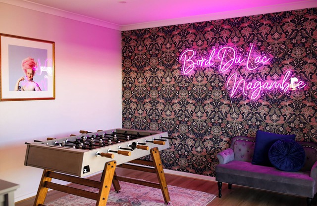 Luxury Lake Nagambie Retreat by Twin Palms Holiday Rentals