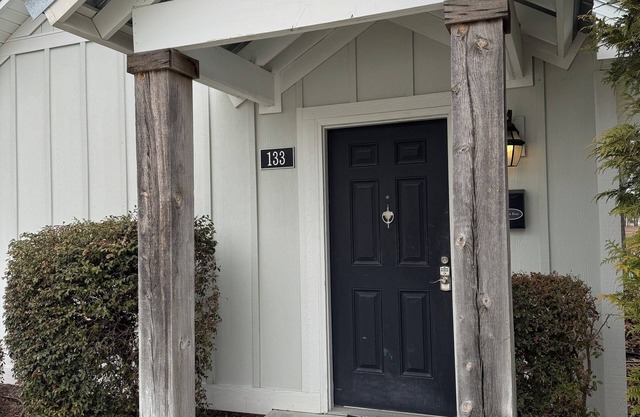 Luxury Lodging, Lakefront View, King Bed w/Private Bath, Private Patio.