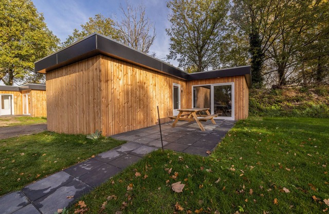 Luxury Modern Bungalow (14)