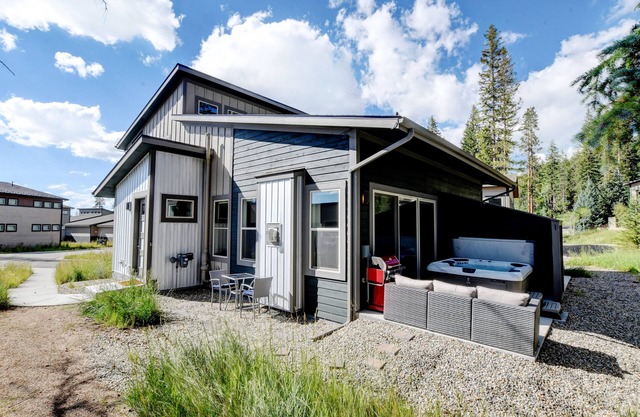 Luxury Mountain Cabin 28 I Private Hot Tub I Great Views I Best Price I Discounted Atrractions