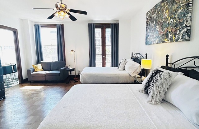 Luxury Newly Renovated Ocean View Studio.Walking distanceConvention Center Beach