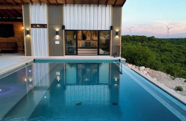 Luxury North Texas Retreat-PARTIAL Rental for 16-Pool/Spa/Sports Courts/Views