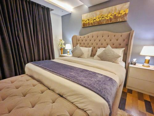 Luxury One Bedroom Apartment Gold Crest Mall DHA Phase 4