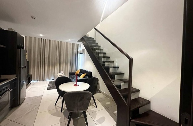 Luxury One-Bedroom Living | Embassy Gardens