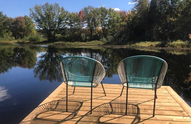 Luxury Outdoor Shower at Unique Riverfront Cabin