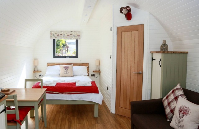 Luxury Pod with Garden View at Kevock Vale Park