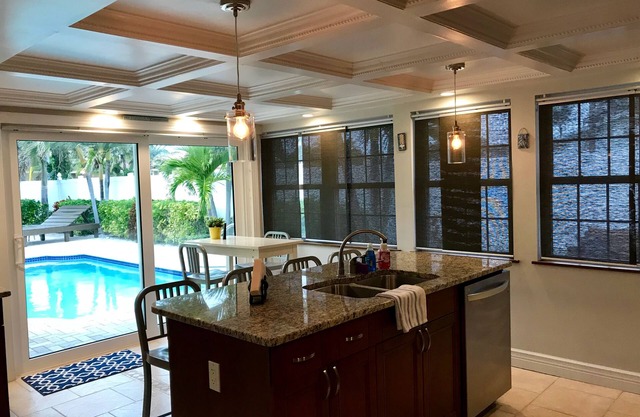 Luxury Pool Home Steps To Beach- Summer Fall 2024 3 month rental only -