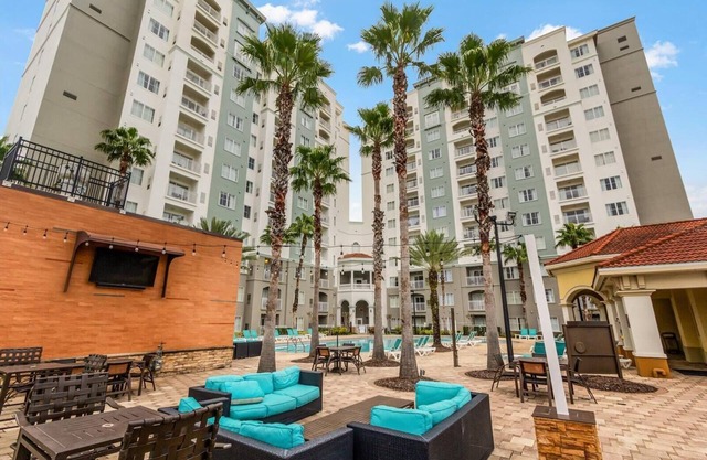 Luxury Resort 1 Bedroom Condo Near Universal & Disney