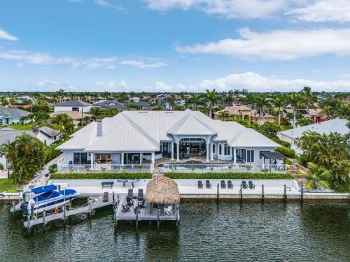 Luxury Resort-Style Saltwater Pool Home in SW Cape Coral