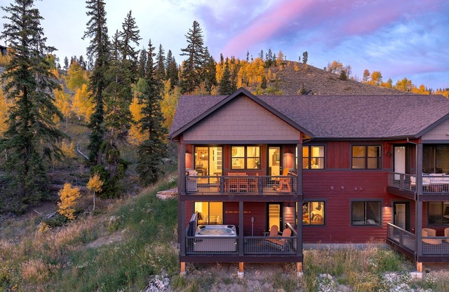 Luxury River Run Chalet 129 I Great Views I Private Hot Tub I Best Price I Discounted Attractions