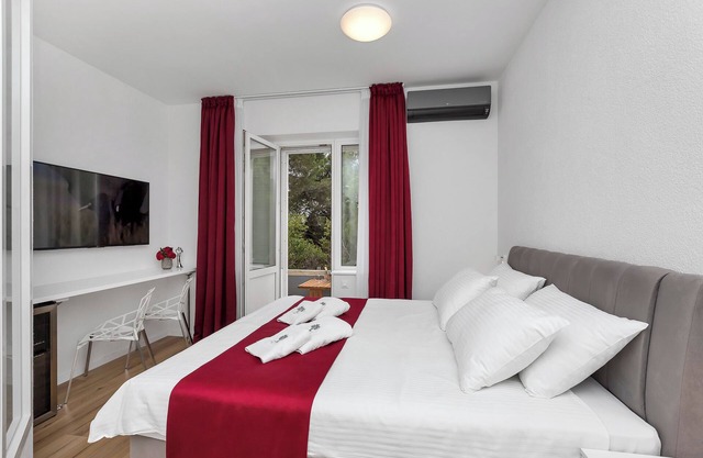 LUXURY ROOMS PARADISE GARDEN