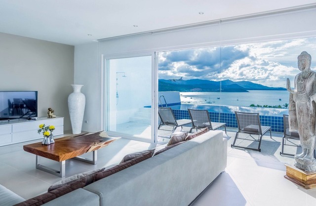 Luxury Sea View Pool Villa H @ uniQUe Residences - 4 bedrooms