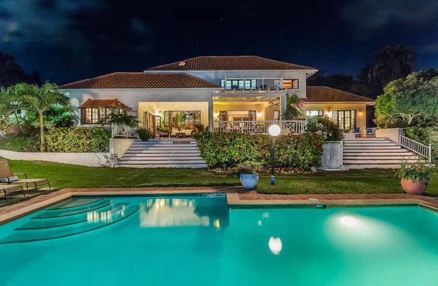 Luxury Sea View Villa with Private Chef + Butler Included