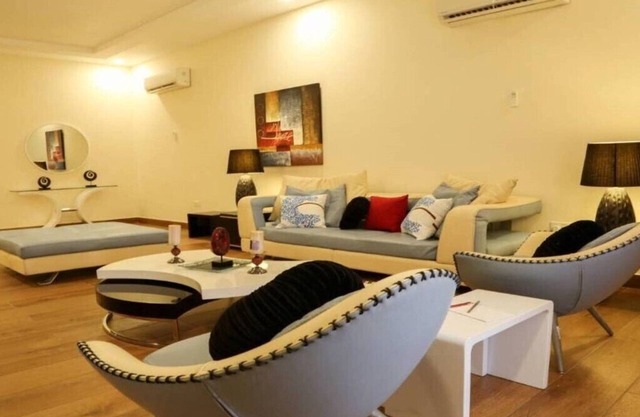 luxury&secure 2bedroom apartments 24/7 electricity