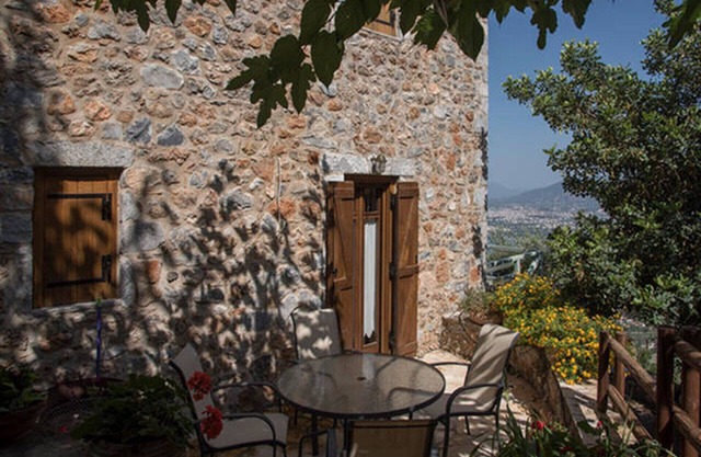 LUXURY STONEHOUSE VERGA