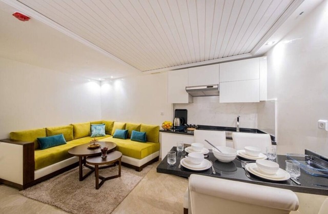 Luxury Suite - Marrakech Inn