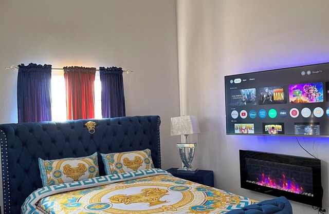 Luxury Versace-Inspired Stay in Portmore – Stylish & Comfortable 2 Bedrooms