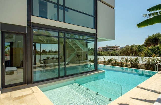 Luxury villa L1 I Brand new villa with 4 bedrooms, close to the beach