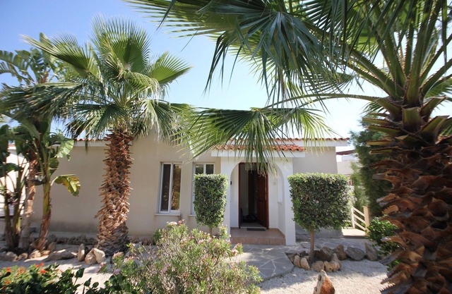 Luxury Villa With Pool And Sea Views (free WiFi And Air-Con)