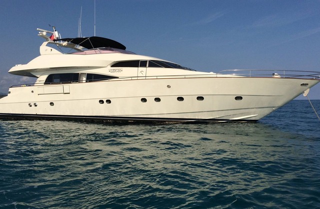 Luxury Yacht in Barcelona Port Olimpic