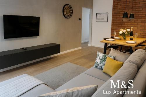 M&S Lux Apartments Pojezierska - Balkon z widokiem, klimatyzacja i blisko Manufaktury