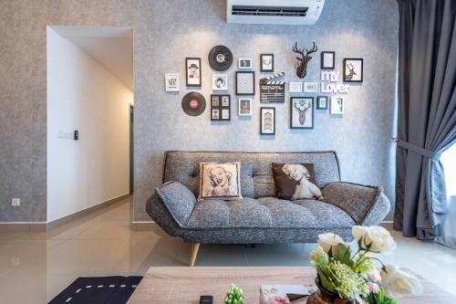 M-Vertica Sunway Velocity Cheras by Luvit Stay