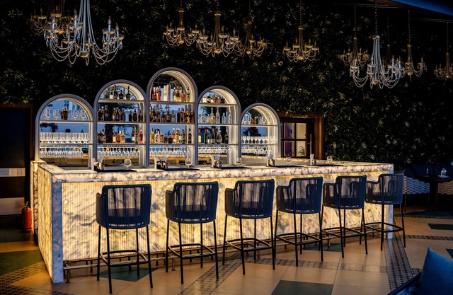 M2 Square by Monday Premium