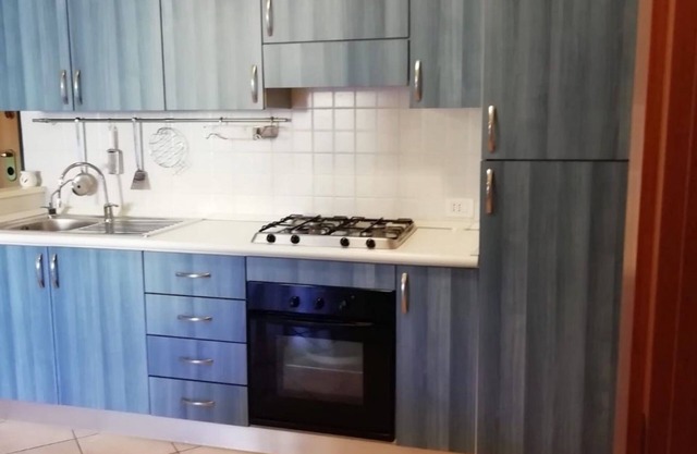 M217 - Marcelli, three-room apartment with large garden