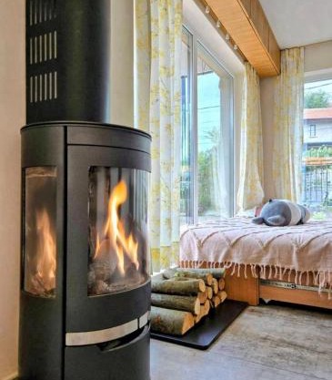 Ma-Bebe PlayHouse with Private Sauna - Lake, Parks and SPA Pools in 5 min