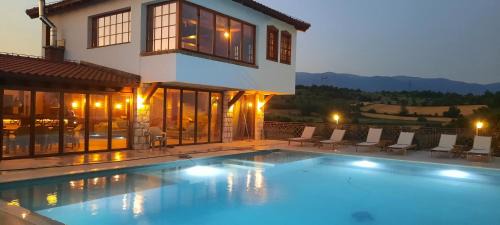 Macedonium Luxury Villa with big pool & Jakuzzi