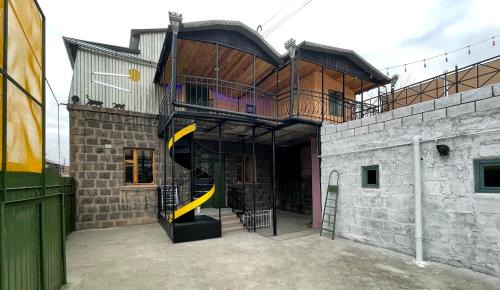 Madoyanner two storey house