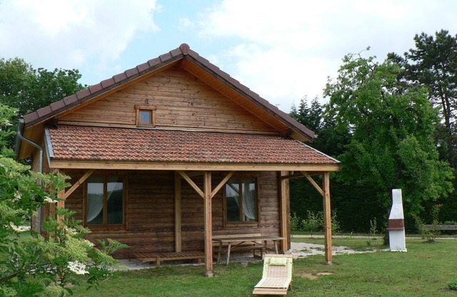 "Madriage" wooden house