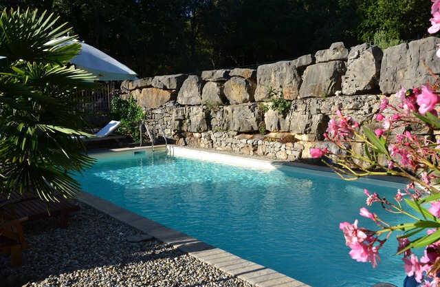 Magnificent 19th century stone Mas, large swimming pool, large wooded property
