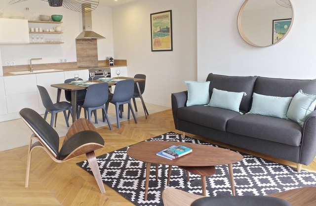 Magnificent 2-bedroom apartment with parking and stunning view