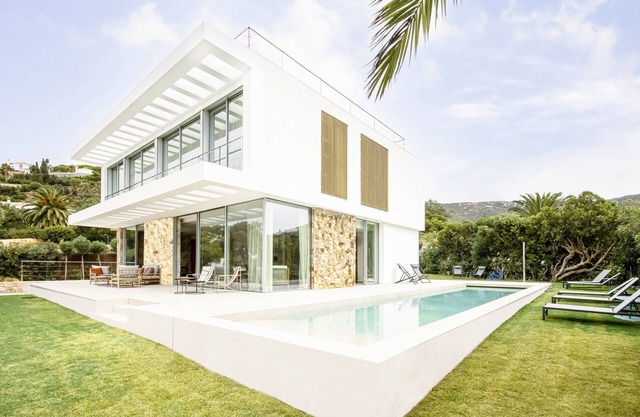 Magnificent brand new villa in Cala de los Alemanes, for 10/12 PAX