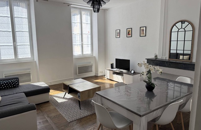 Magnificent pied-à-terre on 1st floor