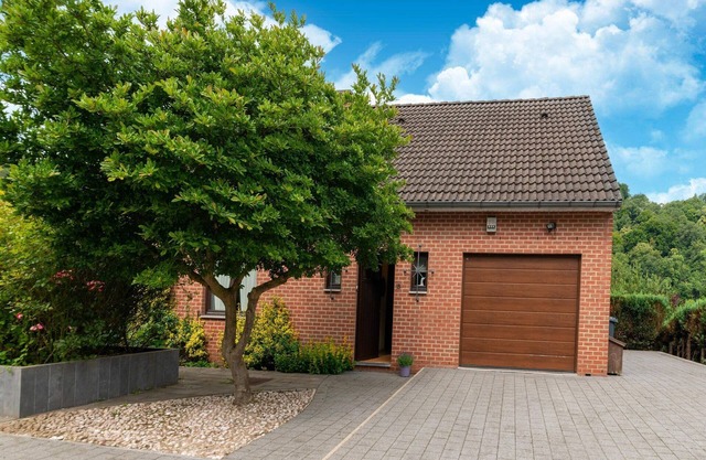 Magnificent home in Tilf with garden