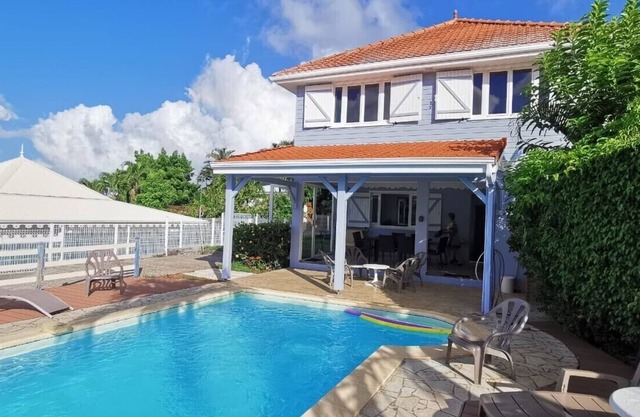 Magnificent Villa ideally located Swimming pool and beach