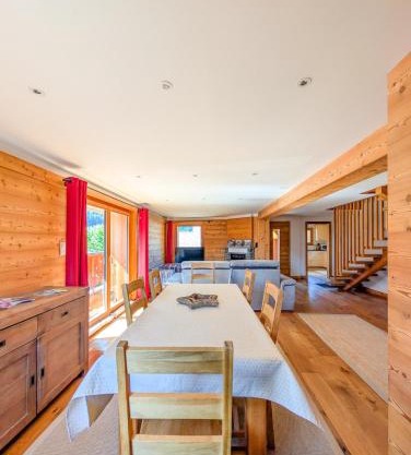 Magnifique chalet avec vue Centre Champéry