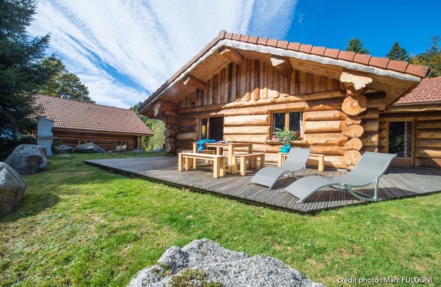 Magnifique chalet rondins de 65 m² à La Bresse, calme, terrasse plein sud, pmr
