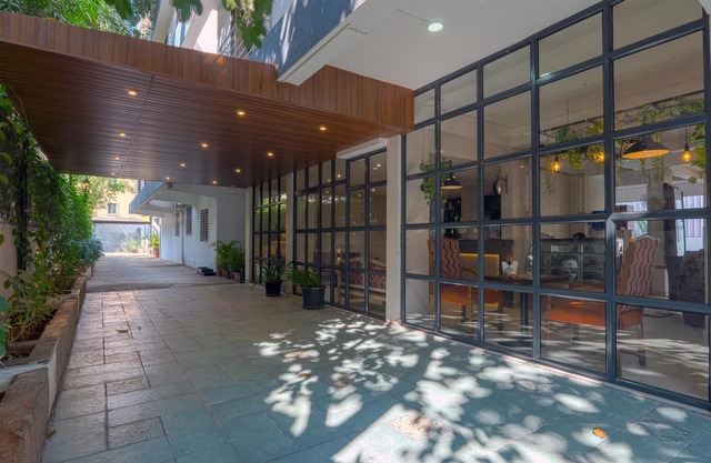 MAGNUS AERITH STUDIOS, EXECUTIVE RESIDENCES