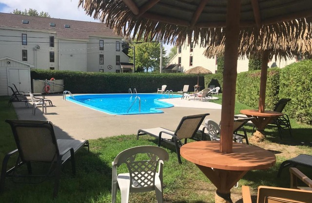 Magog Waterfront Condo