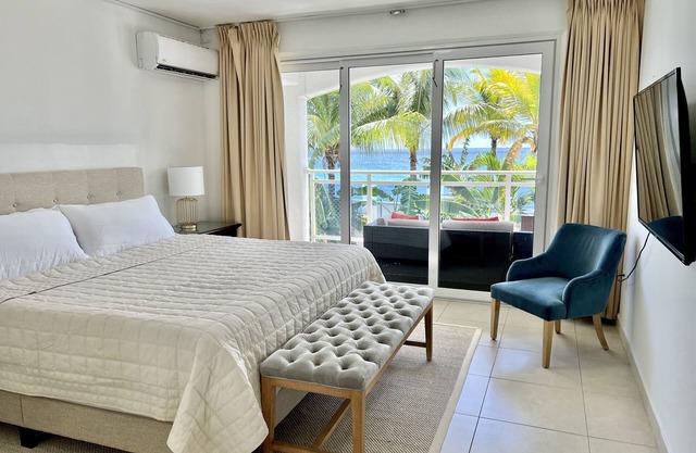 Maho Beach Suite