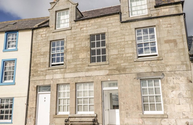 MAIMIE’S HARBOURVIEW, pet friendly in Pittenweem