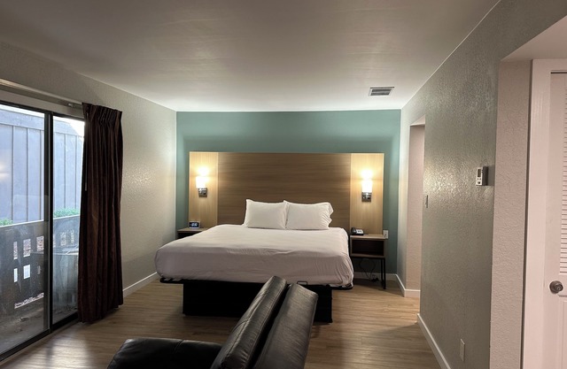 MainStay Suites Springfield South - Battlefield Rd